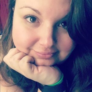 Meet your Posher, Kendra